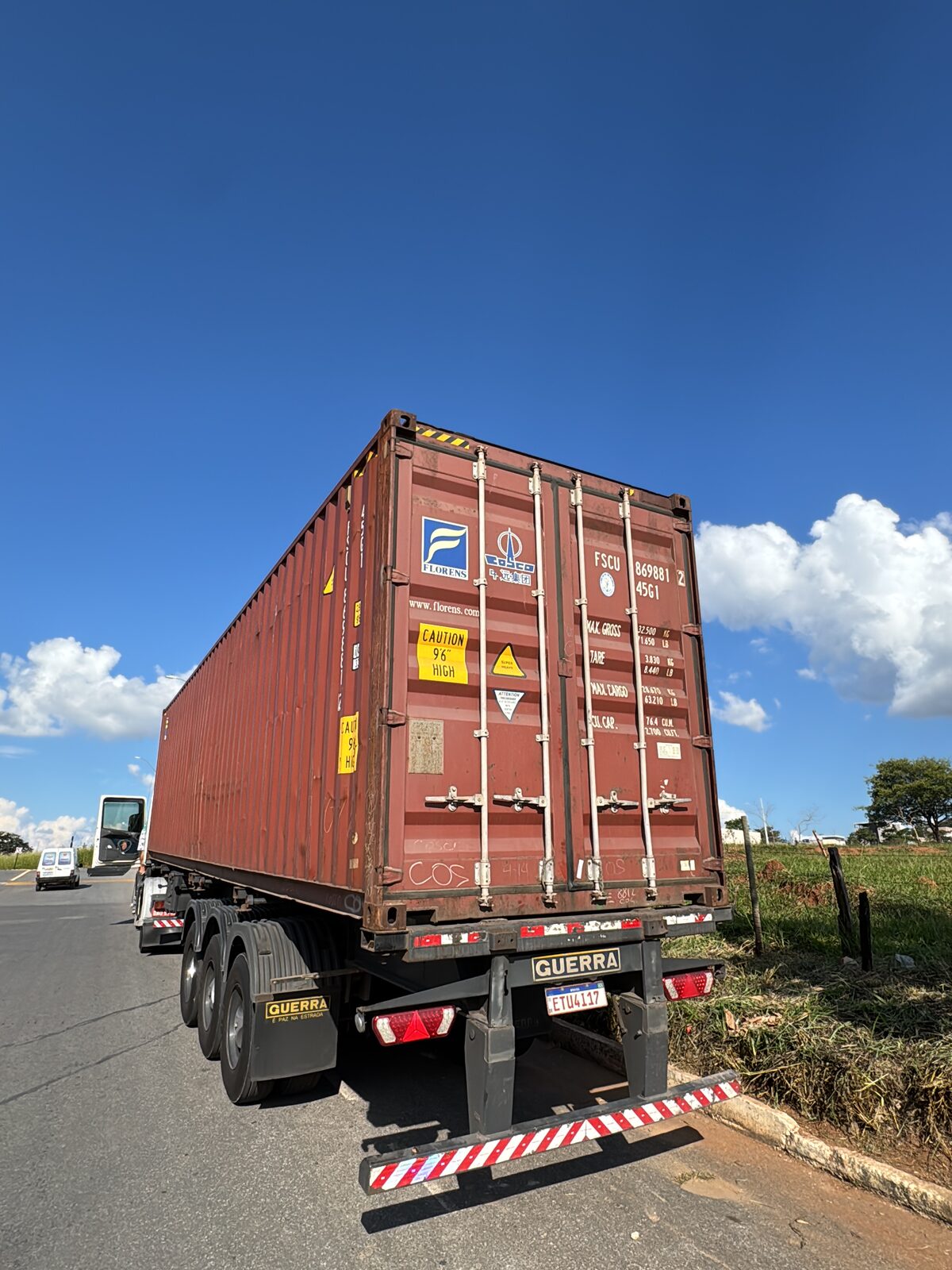Container de importação em trânsito para operação China-Brasil acompanhada pela New Way